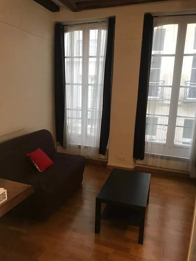 Luckey Homes - Rue Gregoire De Tours Paris Lägenhet