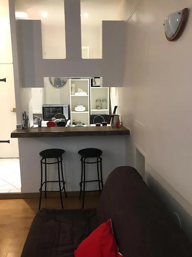 Luckey Homes - Rue Gregoire De Tours Paris
