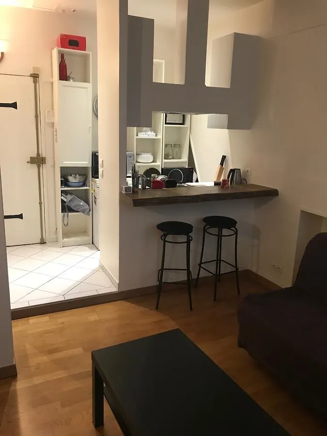 Apartment Luckey Homes - Rue Gregoire De Tours Paris France