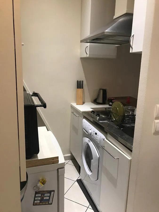 Luckey Homes - Rue Gregoire De Tours Paris